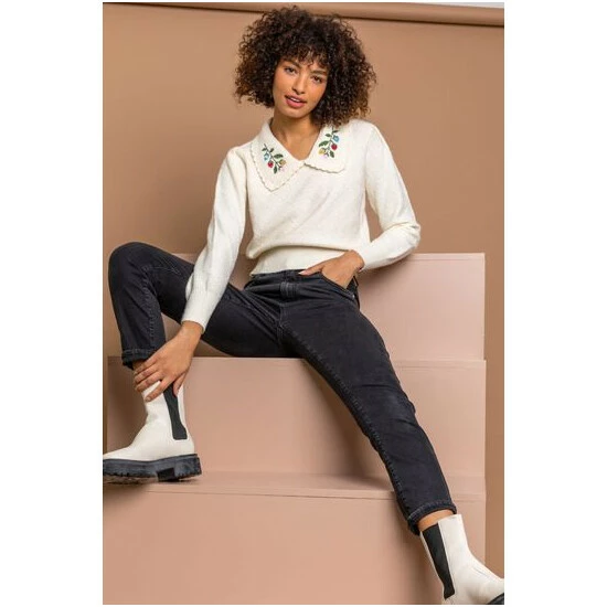 unnamed-file-1076.jpg Dusk White Floral Embellished Collar Jumper -Dusk Shop unnamed file 1076