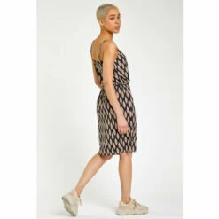 Dusk Shop -Dusk Shop unnamed file 650